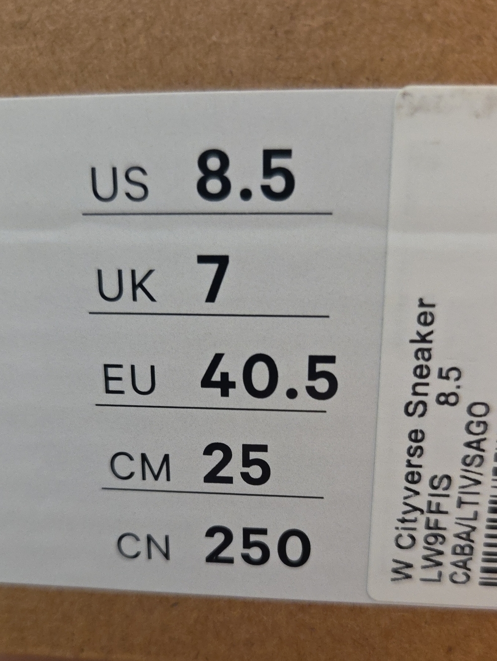 Lululemon Cityverse Sneaker 8.5 - Picture 4 of 16